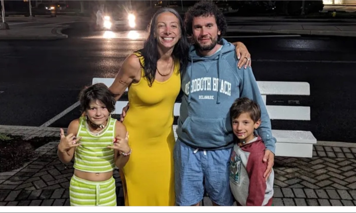 The Hruska’s (Nik, Annalisa, Daisy, & Ziggy)