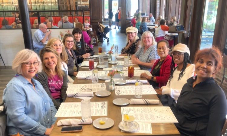 Friendsgiving for the Single Ladies