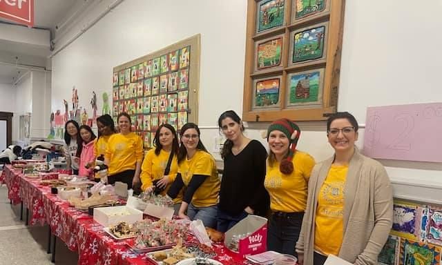 Roslyn HandS Holiday Bake Sale
