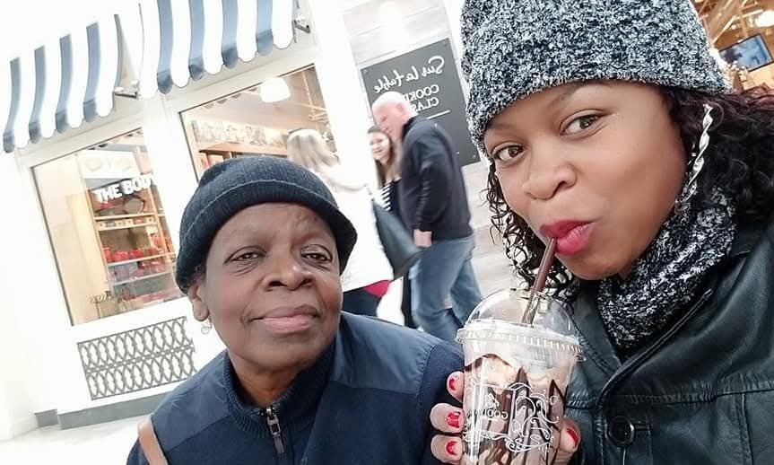 Joycelyn Jones (Michelle's mom)